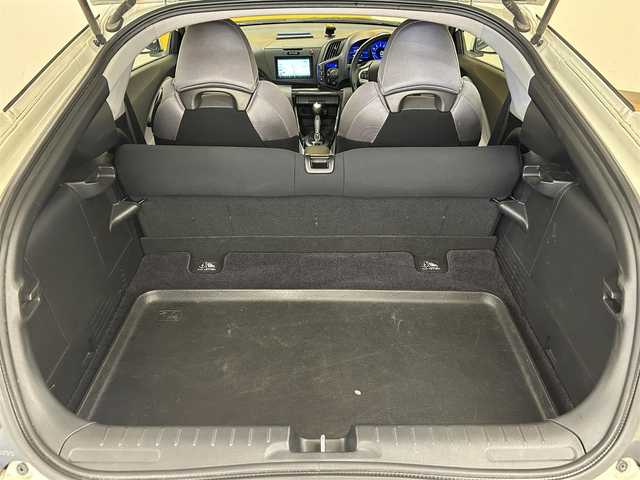 ホンダ ＣＲ－Ｚ α 群馬県 2011(平23)年 8.6万km プレミアムホワイトパール GRANZENエアロ/GRANZENフロアマット/社外メモリナビ/　　CD/DVD/BT/フルセグ/USB/iPod/HDMI/AUX/バックカメラ/クルーズコントロール/HIDオートライト/純正16インチAW/ドライブレコーダー/パドルシフト/ステアリングスイッチ/横滑り防止装置/スマートキー/ビルトインETC