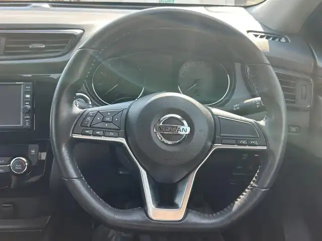 日産 エクストレイル 20X 大阪府 2017(平29)年 2.1万km ブリリアントホワイトパール 純正ナビ　/   フルセグTV/CD/DVD/Bluetooth　/バックモニター　/衝突軽減ブレーキ　/クリアランスソナー/アイドリングストップ/電動リアゲート　/前方ドライブレコーダー/オートマチックハイビーム/純正18インチアルミホイール　/純正フロアマット　/プッシュスタート　/スマートキー　/ビルトインＥＴＣ/禁煙車
