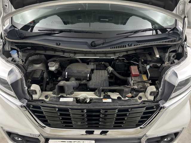 スズキ スペーシア カスタム HYBRID XS 愛知県 2019(令1)年 2.6万km ピュアホワイトパール/ブラック2トーン 禁煙車/2トーン/純正7インチナビ/（CD/DVD/Bluetooth/SD/USB/フルセグTV)/全方位カメラ/ヘッドアップディスプレイ/スズキセーフティサポート/・衝突軽減ブレーキ/・レーンキープアシスト/・オートマチックハイビーム/・クリアランスソナー/・誤発進抑制機能/ドライブレコーダー/シートヒーター/両側パワースライドドア/純正アルミホイール/スマートキー/スペアキー有/純正フロアマット/電動格納ミラー/プッシュスタート/LEDヘッドライト