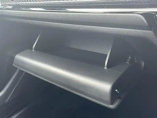 ホンダ シビック EX 静岡県 2023(令5)年 0.5万km プラチナホワイトパール HondaSENSING/HondaCONNECTディスプレー/　AM FM Bluetooth スマホ連携/バックカメラ/アダプティブクルーズコントロール/ブラインドスポットモニタリング/前後クリアランスソナー/前席シートヒーター/前席パワーシート/電動パーキングブレーキ/オートブレーキホールド/6速MT/リアウイング/ワイヤレス充電/USBジャック/スマートキー×2本/ETC2.0/BOSEプレミアムサウンド