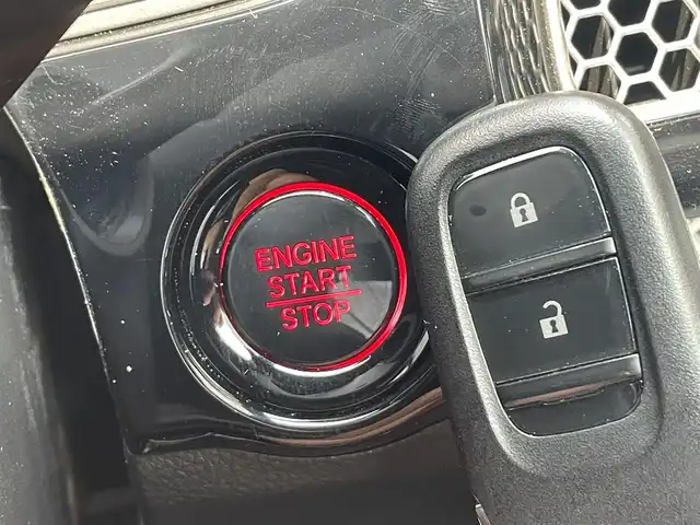 ホンダ シビック EX 静岡県 2023(令5)年 0.5万km プラチナホワイトパール HondaSENSING/HondaCONNECTディスプレー/　AM FM Bluetooth スマホ連携/バックカメラ/アダプティブクルーズコントロール/ブラインドスポットモニタリング/前後クリアランスソナー/前席シートヒーター/前席パワーシート/電動パーキングブレーキ/オートブレーキホールド/6速MT/リアウイング/ワイヤレス充電/USBジャック/スマートキー×2本/ETC2.0/BOSEプレミアムサウンド