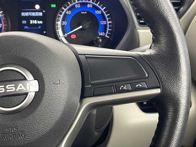 日産 ルークス X 秋田県 2024(令6)年 1.1万km ブラック 4WD/社外ナビ　/アラウンドビューモニター　/片側パワースライドドア　/エマージェンシーブレーキ　/横滑り防止装置　/アイドリングストップ　/前席シートヒーター　/ＬＥＤヘッドライト　/ＥＴＣ　/社外フロアマット　/ＵＳＢポート/前後コーナーセンサー/ウィンカーミラー/電動格納ミラー/革巻きステアリング/オートライト/ステアリングリモコン/スマートキー