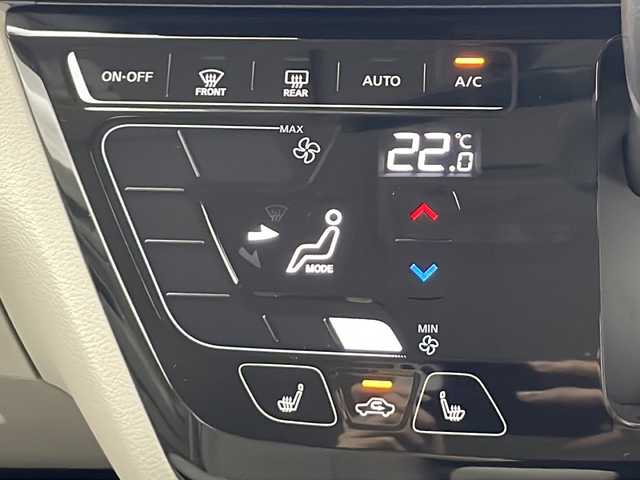 日産 ルークス X 秋田県 2024(令6)年 1.1万km ブラック 4WD/社外ナビ　/アラウンドビューモニター　/片側パワースライドドア　/エマージェンシーブレーキ　/横滑り防止装置　/アイドリングストップ　/前席シートヒーター　/ＬＥＤヘッドライト　/ＥＴＣ　/社外フロアマット　/ＵＳＢポート/前後コーナーセンサー/ウィンカーミラー/電動格納ミラー/革巻きステアリング/オートライト/ステアリングリモコン/スマートキー