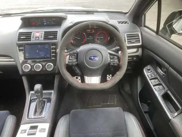 スバル ＷＲＸ Ｓ４ 2．0GT‐S アイサイト 埼玉県 2016(平28)年 12.6万km アイスシルバーメタリック (株)IDOMが運営する【じしゃロン鳩ヶ谷店】の自社ローン専用車両になりますこちらは現金またはオートローンご利用時の価格です。自社ローンご希望の方は別途その旨お申付け下さい/4WD／ターボ/純正メモリナビ/純正フルセグテレビ/バックカメラ/サイド/レーダークルーズコントロール/プッシュスタート/パドルシフト/ETC/純正LEDヘッドライト/ハーフレザーシート/前席パワーシート/純正18インチAW/スマートキー-スペア1本/前後ドライブレコーダー/フロント/サイド/リアスポイラー