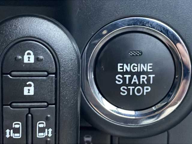 トヨタ タンク カスタムG 青森県 2020(令2)年 0.7万km レーザーブルークリスタルシャイン ・4WD/・純正SDナビディーラーOP/・フルセグTV/・CD/DVD/BT/AM/FM/・両側パワースライドドア/・衝突軽減装置/・横滑り防止装置/・クルーズコントロール/・バックカメラ/・ドライブレコーダー/・ビルトインETC2.0/・LEDヘッドライト/・オートマチックハイビーム/・プッシュスタート/・スマートキー/・スペアキー/・純正フロアマット/・純正ドアバイザー