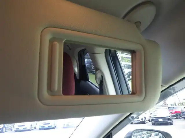 レクサス ＮＸ 200t 千葉県 2014(平26)年 6万km ソニックチタニウム Lexus Safety System+/・プリクラッシュセーフティ/・レーンディパーチャーアラート/・オートハイビーム/・レーダークルーズコントロール/パワーバックドア/前席パワーシート/ハーフレザーシート/純正SDナビ/地デジTV/【DVD/CD再生機能　Bluetooth接続】/サイド/バックカメラ/ドライブレコーダー（前後撮影）/革巻きステアリング/ステアリングスイッチ/パドルシフト/ETC/LEDヘッドライト/フォグライト/ウインカーミラー/純正17インチアルミホイル/サイド/カーテンエアバッグ/スマートキー
