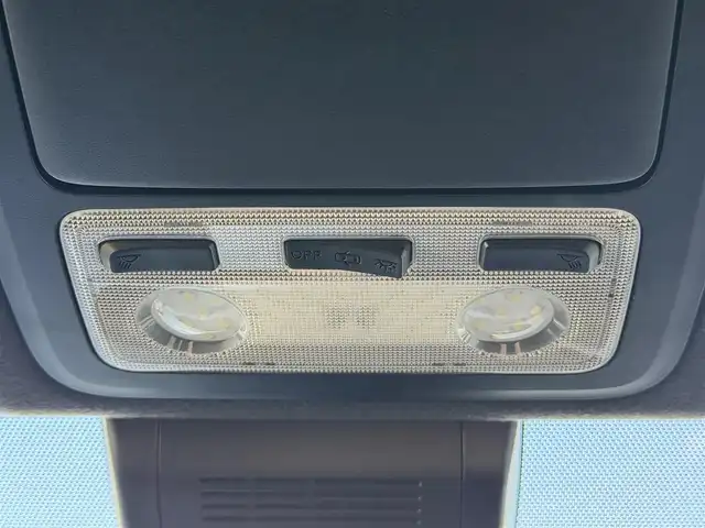 トヨタ ヴォクシー ZS 煌Ⅱ 兵庫県 2019(令1)年 3.6万km イナズマスパーキングブラックガラスフレーク 社外8インチナビ（Bluetooth接続/AM/FM/CD/DVD/フルセグTV）/社外ビルトインETC/バックカメラ/クルーズコントロール/両側パワースライドドア/トヨタセーフティセンス/純正16インチアルミホイール/スマートキー/前後ドライブレコーダー/コーナーセンサー/レーンキープアシスト/横滑り防止装置/盗難防止装置/衝突被害軽減システム/オートマチックハイビーム