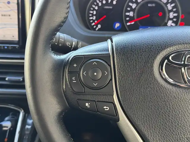 トヨタ ヴォクシー ZS 煌Ⅱ 兵庫県 2019(令1)年 3.6万km イナズマスパーキングブラックガラスフレーク 社外8インチナビ（Bluetooth接続/AM/FM/CD/DVD/フルセグTV）/社外ビルトインETC/バックカメラ/クルーズコントロール/両側パワースライドドア/トヨタセーフティセンス/純正16インチアルミホイール/スマートキー/前後ドライブレコーダー/コーナーセンサー/レーンキープアシスト/横滑り防止装置/盗難防止装置/衝突被害軽減システム/オートマチックハイビーム