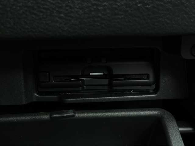 日産 セレナ e－パワー ハイウェイスター V 山口県 2020(令2)年 5.5万km ブリリアントシルバー フリップダウンモニター/純正10インチワイドナビ/・CDチェンジャー/・DVD再生機能有/・Bluetooth接続/・フルセグTV/アラウンドビューモニター/ビルトインETC/ドライブレコーダー/両側パワースライドドア/USB入力端子/セーフティパックB/エマージェンシーブレーキ/プロパイロット/インテリジェントパーキングアシスト/ブラインドスポットモニター/車線逸脱警報/車線逸脱防止支援/標識認識機能/純正15インチアルミホイール/純正フロアマット/ドアバイザー/ウィンカーミラー/保証書・取扱説明書