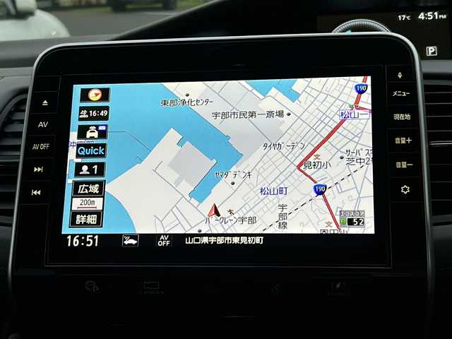 日産 セレナ e－パワー ハイウェイスター V 山口県 2020(令2)年 5.5万km ブリリアントシルバー フリップダウンモニター/純正10インチワイドナビ/・CDチェンジャー/・DVD再生機能有/・Bluetooth接続/・フルセグTV/アラウンドビューモニター/ビルトインETC/ドライブレコーダー/両側パワースライドドア/USB入力端子/セーフティパックB/エマージェンシーブレーキ/プロパイロット/インテリジェントパーキングアシスト/ブラインドスポットモニター/車線逸脱警報/車線逸脱防止支援/標識認識機能/純正15インチアルミホイール/純正フロアマット/ドアバイザー/ウィンカーミラー/保証書・取扱説明書