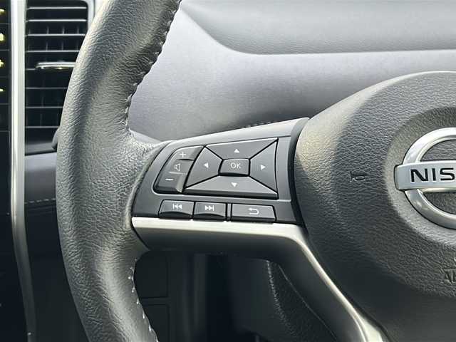 日産 セレナ e－パワー ハイウェイスター V 山口県 2020(令2)年 5.5万km ブリリアントシルバー フリップダウンモニター/純正10インチワイドナビ/・CDチェンジャー/・DVD再生機能有/・Bluetooth接続/・フルセグTV/アラウンドビューモニター/ビルトインETC/ドライブレコーダー/両側パワースライドドア/USB入力端子/セーフティパックB/エマージェンシーブレーキ/プロパイロット/インテリジェントパーキングアシスト/ブラインドスポットモニター/車線逸脱警報/車線逸脱防止支援/標識認識機能/純正15インチアルミホイール/純正フロアマット/ドアバイザー/ウィンカーミラー/保証書・取扱説明書