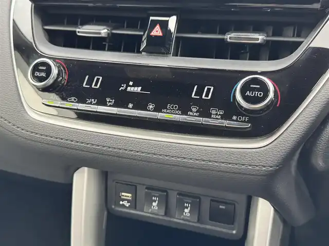 トヨタ カローラ クロス ハイブリッド Z 滋賀県 2023(令5)年 2.9万km プラチナホワイトパールマイカ 純正9インチナビ/・Bluetooth/USB/フルセグ/ハーフレザーシート/シートヒーター/パワーシート/パワーリアゲート/追従クルーズコントロール/LEDヘッドライト/電子パーキング/オートマチックハイビーム/純正１８AW/前後ソナー/ビルトインETC/ドライブレコーダー/スマートキー