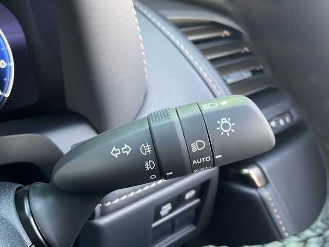 トヨタ アルファード Z 大阪府 2025(令7)年 0.1千km プラチナホワイトパールマイカ ワンオーナー/純正１４インチディスプレイオーディオ/パワーシート/シートヒーター/シートベンチレーション/ステアリングヒーター/両側パワースライドドア/パワーバックドア/ワイヤレス充電/ETC2.0/電動パーキングブレーキ/オートホールド/LEDヘッドライト/純正18インチAW