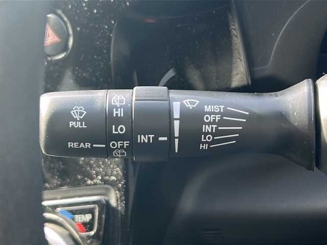 トヨタ アクア S スタイルブラック 愛知県 2020(令2)年 1.4万km ホワイトパールクリスタルシャイン /禁煙車//ワンオーナー//純正SDナビ・フルセグTV/　(NSZT-W68T)//パノラミックビューモニター//ビルトインETC//ドライブレコーダー//LEDオートライト//トヨタセーフティセンス//プリクラッシュセーフティ//レーンディパーチャーアラート//オートマチックハイビーム//ステアスイッチ//ECO.EVモード//ドアバイザー//純正フロアマット//ISOFIX//新車保証書//取扱説明書//スペアキー