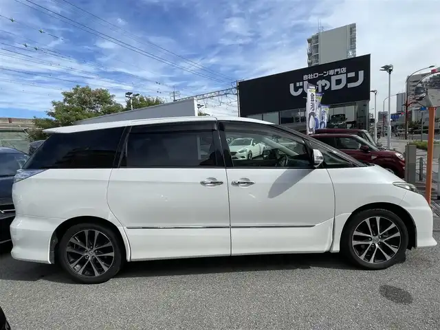 トヨタ エスティマ アエラス プレミアムエディション 兵庫県 2014(平26)年 11.4万km ホワイトパールクリスタルシャイン (株)IDOMが運営する【じしゃロン西宮店】の自社ローン対象車両になります。こちらは現金ご利用時の価格です。自社ローンご希望の方は別途その旨お申付け下さい。/＊両側パワースライドドア/＊フルセグテレビ/＊バックカメラ/＊ETC/＊ハーフレザーシート/＊リアスポイラー/＊１８インチアルミ