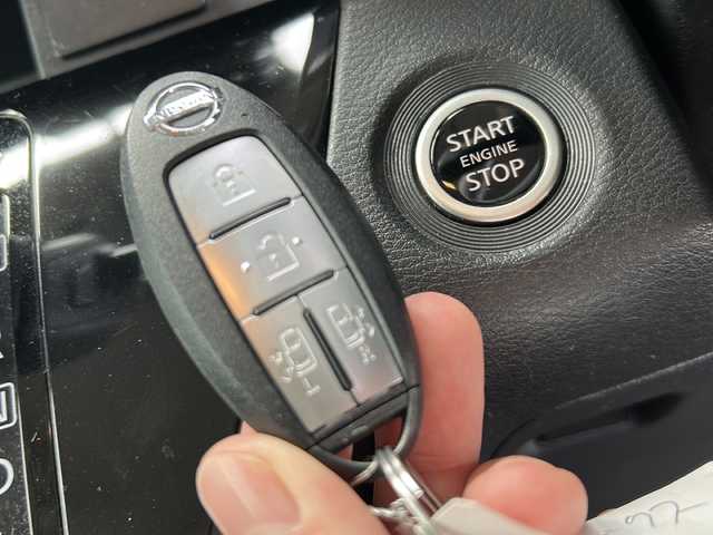 日産 ルークス ハイウェイスター X 岐阜県 2020(令2)年 3.5万km スパークリングレッド/ブラック 登録時走行距離34663km/純正9インチナビ（MM319D-L）/フルセグテレビ/全方位モニター・バックカメラ/両側パワースライドドア/ドライブレコーダー/純正フロアマット/純正アルミホイール/USB/Bluetooth/オートエアコン/プッシュスタート/スマートキー/スペアキー/LEDヘッドライト/オートライト/レーンキープアシスト/横滑り防止装置/盗難防止装置