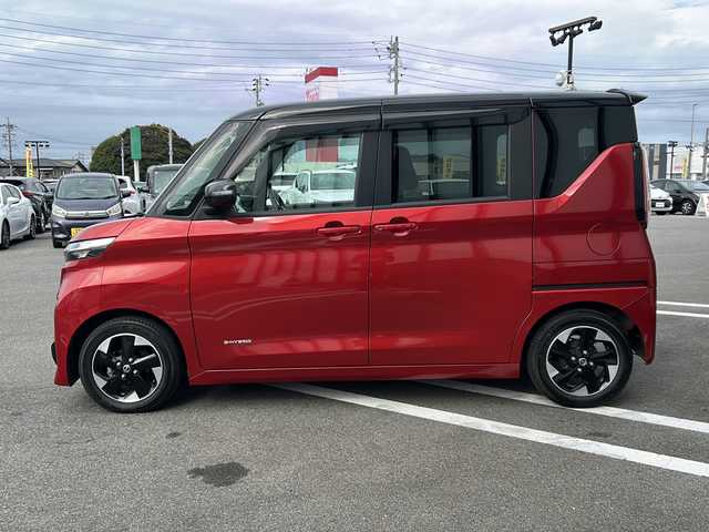 日産 ルークス ハイウェイスター X 岐阜県 2020(令2)年 3.5万km スパークリングレッド/ブラック 登録時走行距離34663km/純正9インチナビ（MM319D-L）/フルセグテレビ/全方位モニター・バックカメラ/両側パワースライドドア/ドライブレコーダー/純正フロアマット/純正アルミホイール/USB/Bluetooth/オートエアコン/プッシュスタート/スマートキー/スペアキー/LEDヘッドライト/オートライト/レーンキープアシスト/横滑り防止装置/盗難防止装置