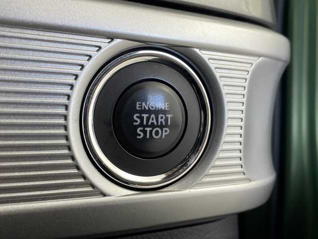 スズキ スペーシア ギア HYBRID XZターボ 愛知県 2020(令2)年 3.9万km ツールグリーンパールメタリック/ガンメタリック2トーンルーフ 純正SDナビ（AVIC-RWS901II）/AM/FM/CD/DVD/フルセグTV/BT/iPod/USB/AUX/ビルトインETC/両側パワースライドドア/電動格納ウィンカーミラー/シートヒーター（D/N席）/スズキセーフティサポート/・デュアルカメラブレーキサポート/・後退時ブレーキサポート/・誤発進抑制機能（前進・後退時）/・車線逸脱警報/・ふらつき警報/・先行車発進お知らせ機能/・ハイビームアシスト/・ロードサインアシスト/・オートクルーズコントロール/アイドリングストップ/革巻きステアリング/ステアリングスイッチ/パドルシフト/LEDオートヘッドライト/LEDフォグライト/後席用サーキュレーター/運転席シート背面折りたたみテーブル/ISOFIX