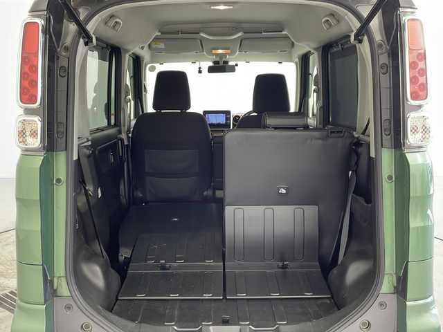 スズキ スペーシア ギア HYBRID XZターボ 愛知県 2020(令2)年 3.9万km ツールグリーンパールメタリック/ガンメタリック2トーンルーフ 純正SDナビ（AVIC-RWS901II）/AM/FM/CD/DVD/フルセグTV/BT/iPod/USB/AUX/ビルトインETC/両側パワースライドドア/電動格納ウィンカーミラー/シートヒーター（D/N席）/スズキセーフティサポート/・デュアルカメラブレーキサポート/・後退時ブレーキサポート/・誤発進抑制機能（前進・後退時）/・車線逸脱警報/・ふらつき警報/・先行車発進お知らせ機能/・ハイビームアシスト/・ロードサインアシスト/・オートクルーズコントロール/アイドリングストップ/革巻きステアリング/ステアリングスイッチ/パドルシフト/LEDオートヘッドライト/LEDフォグライト/後席用サーキュレーター/運転席シート背面折りたたみテーブル/ISOFIX