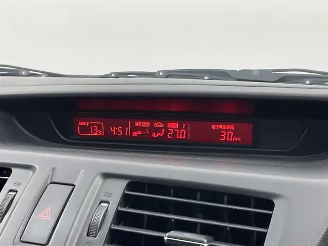 マツダ プレマシー 20S スカイアクティブ 埼玉県 2015(平27)年 5.2万km チタニウムフラッシュマイカ 社外ナビ　フリップダウンモニター　ビルトインＥＴＣ　クルーズコントロール　両側パワースライドドア　ステアリングスイッチ　パドルシフト　純正アルミホイール　オートライト　ＨＩＤライト　地デジフルセグ