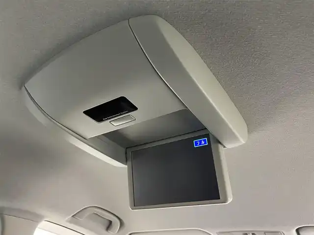 マツダ プレマシー 20S スカイアクティブ 埼玉県 2015(平27)年 5.2万km チタニウムフラッシュマイカ 社外ナビ　フリップダウンモニター　ビルトインＥＴＣ　クルーズコントロール　両側パワースライドドア　ステアリングスイッチ　パドルシフト　純正アルミホイール　オートライト　ＨＩＤライト　地デジフルセグ