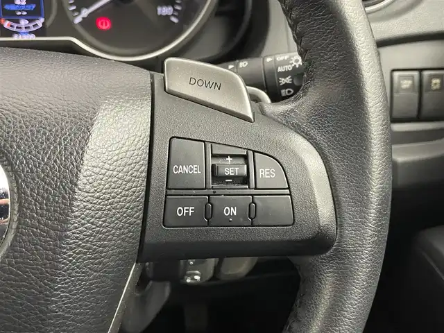 マツダ プレマシー 20S スカイアクティブ 埼玉県 2015(平27)年 5.2万km チタニウムフラッシュマイカ 社外ナビ　フリップダウンモニター　ビルトインＥＴＣ　クルーズコントロール　両側パワースライドドア　ステアリングスイッチ　パドルシフト　純正アルミホイール　オートライト　ＨＩＤライト　地デジフルセグ