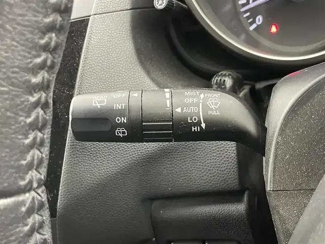 マツダ プレマシー 20S スカイアクティブ 埼玉県 2015(平27)年 5.2万km チタニウムフラッシュマイカ 社外ナビ　フリップダウンモニター　ビルトインＥＴＣ　クルーズコントロール　両側パワースライドドア　ステアリングスイッチ　パドルシフト　純正アルミホイール　オートライト　ＨＩＤライト　地デジフルセグ