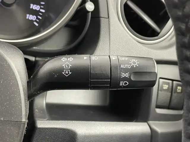 マツダ プレマシー 20S スカイアクティブ 埼玉県 2015(平27)年 5.2万km チタニウムフラッシュマイカ 社外ナビ　フリップダウンモニター　ビルトインＥＴＣ　クルーズコントロール　両側パワースライドドア　ステアリングスイッチ　パドルシフト　純正アルミホイール　オートライト　ＨＩＤライト　地デジフルセグ