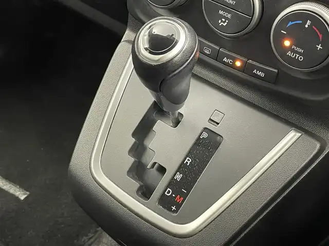 マツダ プレマシー 20S スカイアクティブ 埼玉県 2015(平27)年 5.2万km チタニウムフラッシュマイカ 社外ナビ　フリップダウンモニター　ビルトインＥＴＣ　クルーズコントロール　両側パワースライドドア　ステアリングスイッチ　パドルシフト　純正アルミホイール　オートライト　ＨＩＤライト　地デジフルセグ