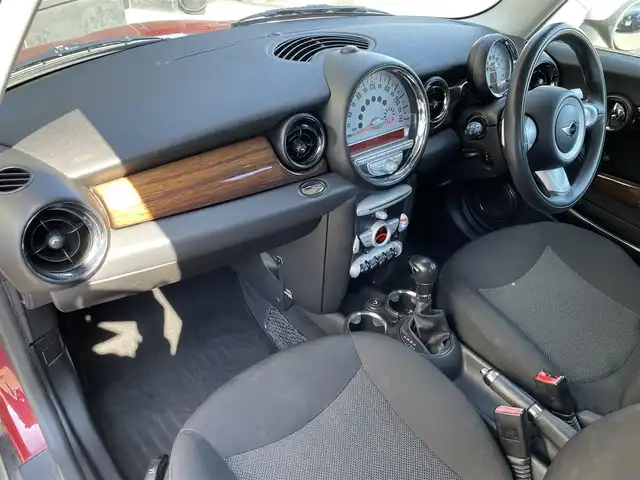 ＭＩＮＩ ミニ クーパー 道東・釧路十勝 2007(平19)年 6.8万km ワイン／銀 純正オーディオ/純正マット/スペアキ－1本/純正アルミホイール積み込み