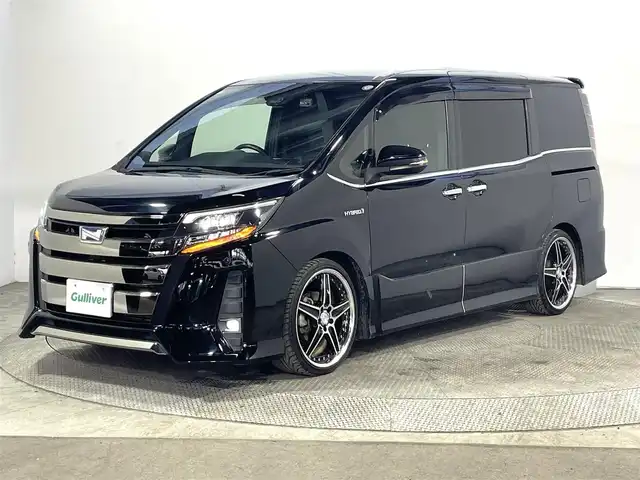 トヨタ ノア ハイブリッド Si ダブルバイビー 大阪府 2018(平30)年 4.3万km ブラック ALPINEナビ(フルセグ/DVD再生/Bluetooth) バックカメラ 後席モニター ETC 両側パワースライドドア 衝突軽減 クルコン トヨタセーフティセンス シートヒーター ドラレコ