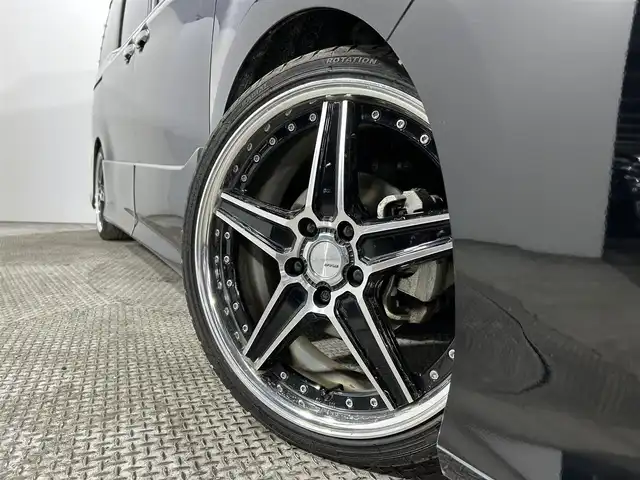 トヨタ ノア ハイブリッド Si ダブルバイビー 大阪府 2018(平30)年 4.3万km ブラック ALPINEナビ(フルセグ/DVD再生/Bluetooth) バックカメラ 後席モニター ETC 両側パワースライドドア 衝突軽減 クルコン トヨタセーフティセンス シートヒーター ドラレコ