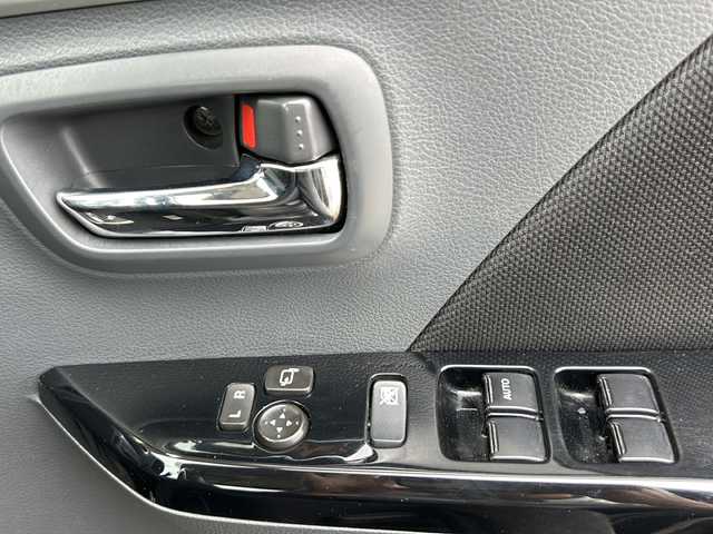 スズキ ワゴンＲ スティングレー X 静岡県 2014(平26)年 5.7万km ルナグレーパールメタリック 社外SDナビ/・フルセグTV/・CD/DVD/・Bluetooth/・SD/主要装備/・純正１４インチアルミ/・プッシュスタート/・ＨＩＤヘッドライト/・オートエアコン/・アイドリングストップ/・フォグランプ/・オートライト/・スマートキー/・パワーウィンドウ（運転席オート）
