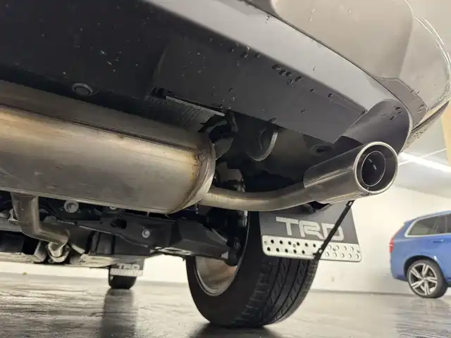 トヨタ ＲＡＶ４ G Zパッケージ 三重県 2022(令4)年 1.8万km アティチュードブラックマイカ ガソリン/4WD/MTモード付フロアCVT/純正 9インチディスプレイオーディオ＆ナビ/（AM/FM/USB/iPod/Bluetooth/TV/Miracast/CarPlay/AndroidAuto）/パノラミックビューモニター/ビルトインETC/Toyota Safety Sense/・プリクラッシュセーフティ/・レーントレーシングアシスト/・レーダークルコン（全車速追従機能付）/・オートハイビーム/・ブラインドスポットモニター/・リヤクロストラフィックアラート/・インテリジェントクリアランスソナー［パーキングサポートブレーキ（静止物＆後方接近車両）］/・ロードサインアシスト/・先行車発進告知機能/・ダウンヒルアシストコントロール/装備/・黒合皮シート/・ハンズフリーパワーバックドア/・デジタルインナーミラー/・シートヒーター＆ベンチレーション（D/N）/・ステアリングヒーター/・運転席パワーシート（メモリー付8way＋電動ランバーサポート）/・左右独立オートエアコン/・オートライト/・LED ヘッドライト＆フロントフォグライト/・マルチテレインセレクター（走行モード選択ダイヤル）/・ステアリングスイッチ/・電子パーキングブレーキ/・保/取/マルチ取/ナビ取/など