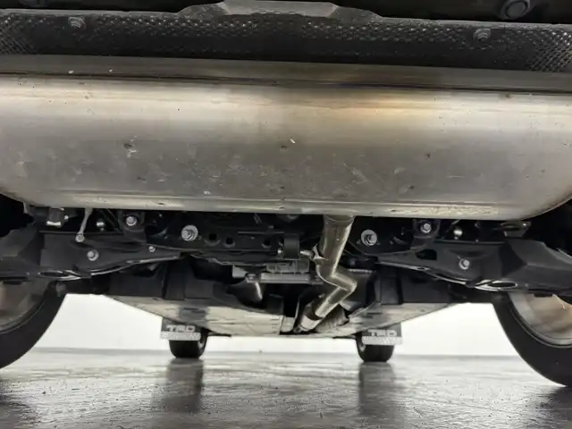 トヨタ ＲＡＶ４ G Zパッケージ 三重県 2022(令4)年 1.8万km アティチュードブラックマイカ ガソリン/4WD/MTモード付フロアCVT/純正 9インチディスプレイオーディオ＆ナビ/（AM/FM/USB/iPod/Bluetooth/TV/Miracast/CarPlay/AndroidAuto）/パノラミックビューモニター/ビルトインETC/Toyota Safety Sense/・プリクラッシュセーフティ/・レーントレーシングアシスト/・レーダークルコン（全車速追従機能付）/・オートハイビーム/・ブラインドスポットモニター/・リヤクロストラフィックアラート/・インテリジェントクリアランスソナー［パーキングサポートブレーキ（静止物＆後方接近車両）］/・ロードサインアシスト/・先行車発進告知機能/・ダウンヒルアシストコントロール/装備/・黒合皮シート/・ハンズフリーパワーバックドア/・デジタルインナーミラー/・シートヒーター＆ベンチレーション（D/N）/・ステアリングヒーター/・運転席パワーシート（メモリー付8way＋電動ランバーサポート）/・左右独立オートエアコン/・オートライト/・LED ヘッドライト＆フロントフォグライト/・マルチテレインセレクター（走行モード選択ダイヤル）/・ステアリングスイッチ/・電子パーキングブレーキ/・保/取/マルチ取/ナビ取/など