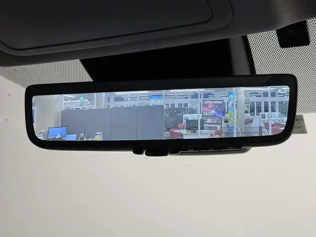 トヨタ ＲＡＶ４ G Zパッケージ 三重県 2022(令4)年 1.8万km アティチュードブラックマイカ ガソリン/4WD/MTモード付フロアCVT/純正 9インチディスプレイオーディオ＆ナビ/（AM/FM/USB/iPod/Bluetooth/TV/Miracast/CarPlay/AndroidAuto）/パノラミックビューモニター/ビルトインETC/Toyota Safety Sense/・プリクラッシュセーフティ/・レーントレーシングアシスト/・レーダークルコン（全車速追従機能付）/・オートハイビーム/・ブラインドスポットモニター/・リヤクロストラフィックアラート/・インテリジェントクリアランスソナー［パーキングサポートブレーキ（静止物＆後方接近車両）］/・ロードサインアシスト/・先行車発進告知機能/・ダウンヒルアシストコントロール/装備/・黒合皮シート/・ハンズフリーパワーバックドア/・デジタルインナーミラー/・シートヒーター＆ベンチレーション（D/N）/・ステアリングヒーター/・運転席パワーシート（メモリー付8way＋電動ランバーサポート）/・左右独立オートエアコン/・オートライト/・LED ヘッドライト＆フロントフォグライト/・マルチテレインセレクター（走行モード選択ダイヤル）/・ステアリングスイッチ/・電子パーキングブレーキ/・保/取/マルチ取/ナビ取/など