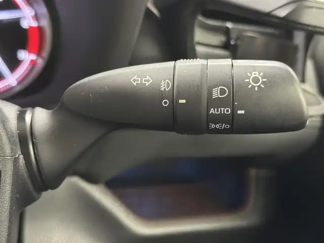 トヨタ ＲＡＶ４ G Zパッケージ 三重県 2022(令4)年 1.8万km アティチュードブラックマイカ ガソリン/4WD/MTモード付フロアCVT/純正 9インチディスプレイオーディオ＆ナビ/（AM/FM/USB/iPod/Bluetooth/TV/Miracast/CarPlay/AndroidAuto）/パノラミックビューモニター/ビルトインETC/Toyota Safety Sense/・プリクラッシュセーフティ/・レーントレーシングアシスト/・レーダークルコン（全車速追従機能付）/・オートハイビーム/・ブラインドスポットモニター/・リヤクロストラフィックアラート/・インテリジェントクリアランスソナー［パーキングサポートブレーキ（静止物＆後方接近車両）］/・ロードサインアシスト/・先行車発進告知機能/・ダウンヒルアシストコントロール/装備/・黒合皮シート/・ハンズフリーパワーバックドア/・デジタルインナーミラー/・シートヒーター＆ベンチレーション（D/N）/・ステアリングヒーター/・運転席パワーシート（メモリー付8way＋電動ランバーサポート）/・左右独立オートエアコン/・オートライト/・LED ヘッドライト＆フロントフォグライト/・マルチテレインセレクター（走行モード選択ダイヤル）/・ステアリングスイッチ/・電子パーキングブレーキ/・保/取/マルチ取/ナビ取/など