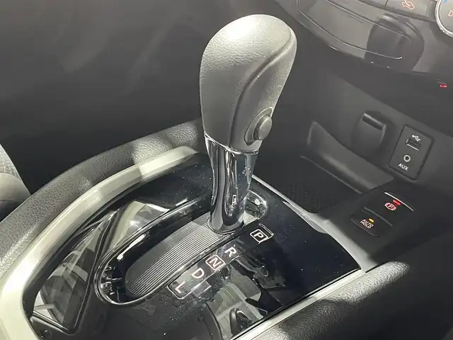 日産 エクストレイル ハイブリッド 20X 大阪府 2017(平29)年 4.7万km ブリリアントホワイトパール ProPILOT 純正ナビ(フルセグ/DVD再生/Bluetooth) 360カメラ デジタルインナーミラー ETC 革シート 電動リアゲート 衝突軽減 レーダークルコン クリアランスソナー