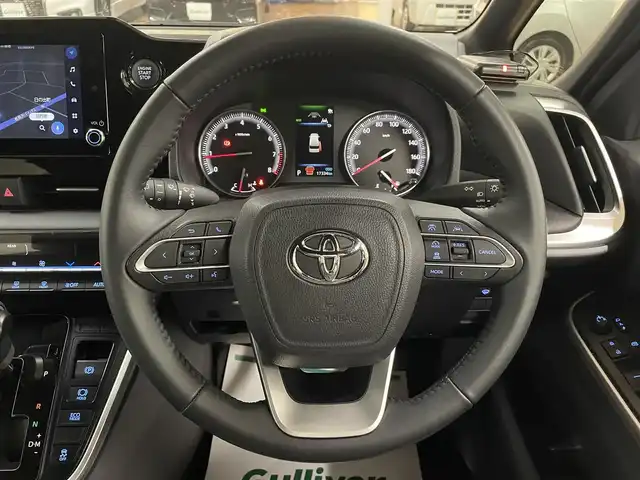トヨタ ヴォクシー S－G 道央・札幌 2024(令6)年 1.8万km ホワイトパールクリスタルシャイン 4WD/寒冷地仕様/純正8インチナビ/・フルセグTV/CD/DVD/BT/USB/バックカメラ/両側パワースライドドア/トヨタセーフティセンス/・プリクラッシュセーフティ/・レーントレーシングアシスト/・レーンディパーチャーアラート/・ロードサインアシスト/・プロアクティブドライビングアシスト/・発進遅れ告知機能/・緊急時操舵支援/・低速時加速抑制機能/横滑り防止装置/前後コーナーセンサー/電動パーキングブレーキ/ブレーキホールド/レーダークルーズコントロール/ETC/オートライト/アダプティブハイビーム/LEDヘッドライト/ステアリングリモコン/フロアマット/3列シート/プッシュスタート/スマートキー/ヘッドライトレベライザー/ウインカーミラー/純正16インチAW/新車時保証書/取扱説明書