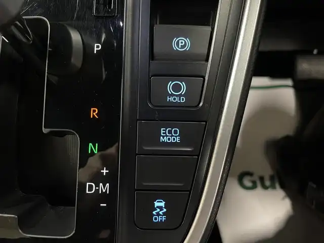 トヨタ ヴォクシー S－G 道央・札幌 2024(令6)年 1.8万km ホワイトパールクリスタルシャイン 4WD/寒冷地仕様/純正8インチナビ/・フルセグTV/CD/DVD/BT/USB/バックカメラ/両側パワースライドドア/トヨタセーフティセンス/・プリクラッシュセーフティ/・レーントレーシングアシスト/・レーンディパーチャーアラート/・ロードサインアシスト/・プロアクティブドライビングアシスト/・発進遅れ告知機能/・緊急時操舵支援/・低速時加速抑制機能/横滑り防止装置/前後コーナーセンサー/電動パーキングブレーキ/ブレーキホールド/レーダークルーズコントロール/ETC/オートライト/アダプティブハイビーム/LEDヘッドライト/ステアリングリモコン/フロアマット/3列シート/プッシュスタート/スマートキー/ヘッドライトレベライザー/ウインカーミラー/純正16インチAW/新車時保証書/取扱説明書