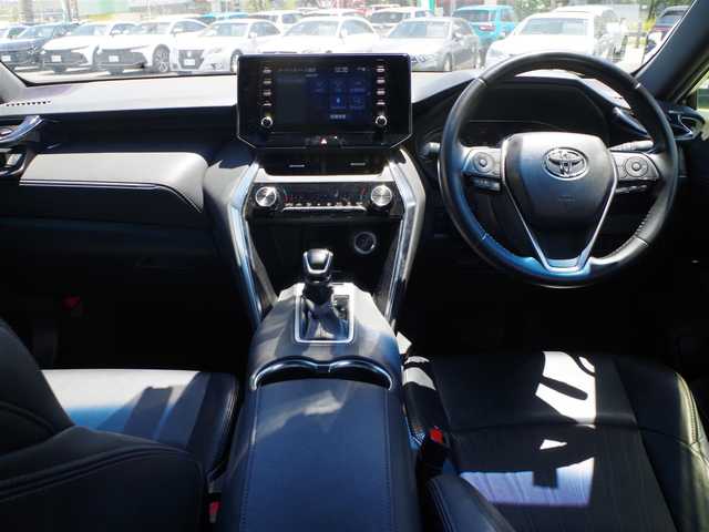 トヨタ ハリアー G 千葉県 2020(令2)年 6.8万km ホワイトパールクリスタルシャイン Toyota Safety Sense/・プリクラッシュセーフティ/・レーンディパーチャーアラート/・オートハイビーム/・レーダークルーズコントロール/パワーバックドア/ハーフレザーシート/運転席パワーシート/デジタルインナーミラー/ディスプレイオーディオ/バックカメラ/ドライブレコーダー/革巻きステアリング/ステアリングスイッチ/ETC/LEDヘッドライト/フォグライト/ウインカーミラー/クリアランスソナー/純正18インチアルミホイル/サイド/カーテンエアバッグ/スマートキー