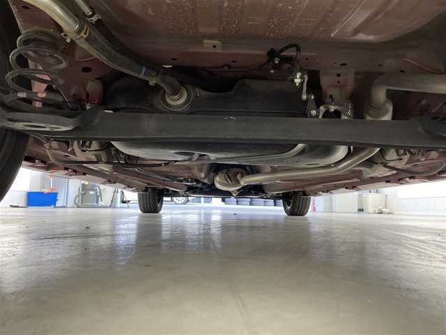 スズキ スペーシア カスタム HYBRID XS 滋賀県 2022(令4)年 2万km フェニックスレッドパール/ブルーイッシュブラックパール 純正9型ナビ/CD/DVD/Bluetooth/フルセグTV/全方位カメラ/両側パワースライドドア/ハーフレザーシート/シートヒーター/プッシュスタート/スマートキー/後方ソナー/LEDヘッドライト/純正アルミホイール