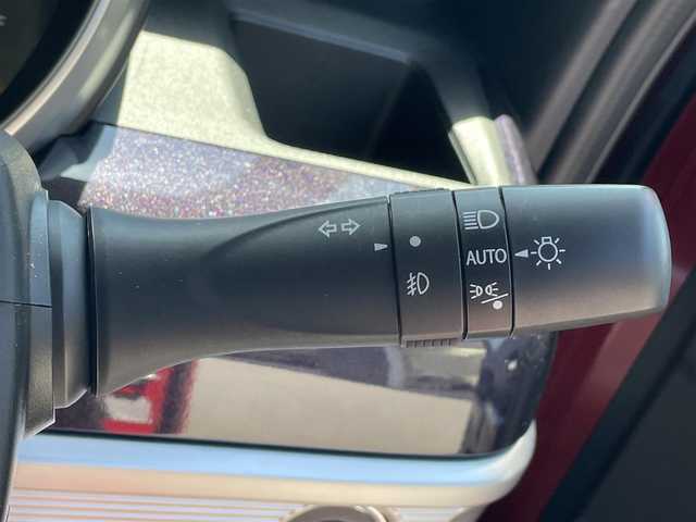 スズキ スペーシア カスタム HYBRID XS 滋賀県 2022(令4)年 2万km フェニックスレッドパール/ブルーイッシュブラックパール 純正9型ナビ/CD/DVD/Bluetooth/フルセグTV/全方位カメラ/両側パワースライドドア/ハーフレザーシート/シートヒーター/プッシュスタート/スマートキー/後方ソナー/LEDヘッドライト/純正アルミホイール