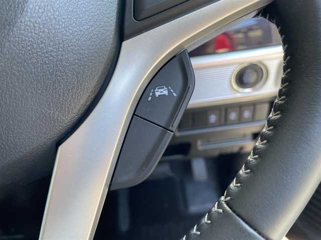 スズキ スペーシア カスタム HYBRID XS 滋賀県 2022(令4)年 2万km フェニックスレッドパール/ブルーイッシュブラックパール 純正9型ナビ/CD/DVD/Bluetooth/フルセグTV/全方位カメラ/両側パワースライドドア/ハーフレザーシート/シートヒーター/プッシュスタート/スマートキー/後方ソナー/LEDヘッドライト/純正アルミホイール