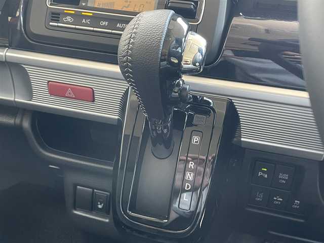 スズキ スペーシア カスタム HYBRID XS 滋賀県 2022(令4)年 2万km フェニックスレッドパール/ブルーイッシュブラックパール 純正9型ナビ/CD/DVD/Bluetooth/フルセグTV/全方位カメラ/両側パワースライドドア/ハーフレザーシート/シートヒーター/プッシュスタート/スマートキー/後方ソナー/LEDヘッドライト/純正アルミホイール