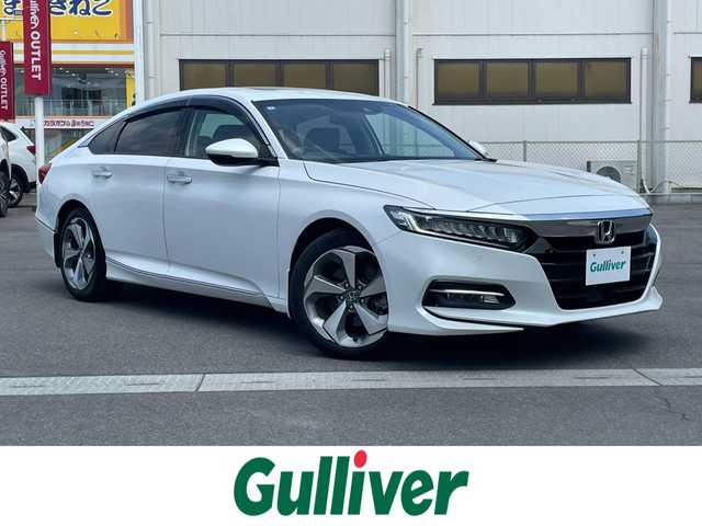 ホンダ アコード EX 群馬県 2021(令3)年 7.7万km プラチナホワイトパール 純正8インチナビ/フルセグTV/バックカメラ/サンルーフ/ビルトインETC/ホンダセンシング/ヘッドアップディスプレイ/ワイヤレス充電器/パワーバックドア/アダプティブクルーズコントロール/LEDヘッドランプ/オートライト/フォグランプ/純正18インチアルミ/革巻きステアリング/パドルシフト/黒革シート/シートヒーター/パワーシート/左右独立温度調整式エアコン/スマートキーシステム/禁煙車