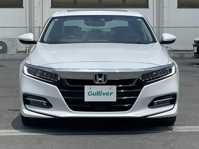 ホンダ アコード EX 群馬県 2021(令3)年 7.7万km プラチナホワイトパール 純正8インチナビ/フルセグTV/バックカメラ/サンルーフ/ビルトインETC/ホンダセンシング/ヘッドアップディスプレイ/ワイヤレス充電器/パワーバックドア/アダプティブクルーズコントロール/LEDヘッドランプ/オートライト/フォグランプ/純正18インチアルミ/革巻きステアリング/パドルシフト/黒革シート/シートヒーター/パワーシート/左右独立温度調整式エアコン/スマートキーシステム/禁煙車