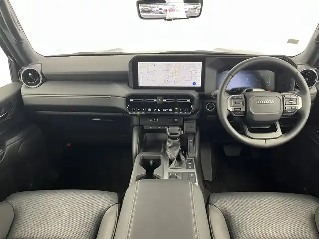 トヨタ ランドクルーザー ２５０ VX 愛知県 2024(令6)年 0.6万km ブラック ４WD/トヨタチームメイト/トヨタセーフティーセンス/・衝突軽減/・ロードサイン　/・クリアランスソナー/・ブラインドスポットモニター/・レーンディパラーチャー/・後方接近警告装置/サンルーフ/純正ディスプレイオーディオナビ/・フルセグ/・Bluetooth/・Applecarplay/パワーバックドア/パワーシート/全方位カメラ/エアシート/シートヒーター/3列シート/7人乗り/ステアリングヒーター/革巻きステアリング/ステアリングリモコン/デジタルインナーミラー/ETC2.0/トノカバー/リアAAC/HDMI/typeC/USB/LEDヘッドライト