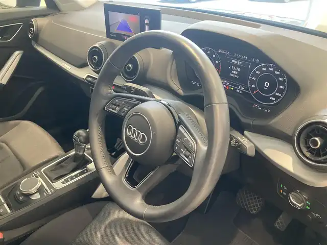 アウディ Ｑ２ 30TFSIスポーツ 熊本県 2021(令3)年 3.1万km ミトスブラックメタリック ・前席シートヒーター/・パワーバックドア/・オートホールド/・アダプティブクルーズコントロール/・純正メモリナビ/Bluetooth/USB/AUX/フルセグテレビ/・バックカメラ/・パーキングアシスト/・前後ドライブレコーダー/・ETC2.0/・プッシュスタート/・アイドリングストップ/・オートライト/・LEDライト