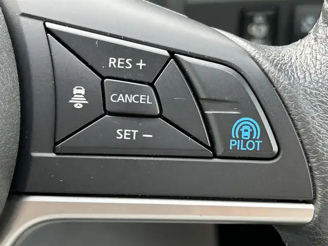 日産 セレナ ハイウェイスターVセレクションⅡ 兵庫県 2018(平30)年 5.1万km マルーンレッド プロパイロット　/両側パワースライドドア　/フリップモニター　/純正ナビ　/フルセグＴＶ　/Bluetooth　/アラウンドビューモニター　/デジタルインナーミラー　/純正ドライブレコーダー　/パーキングアシスト/ETC/CD/DVD/BD/USB/純正フロアマット/純正アルミ